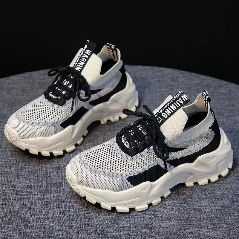 2026 Spring New Ultra-light Running Shoes Sports Women's Shoes Mesh Non-slip Breathable Soft-soled Lightweight Casual Shoes