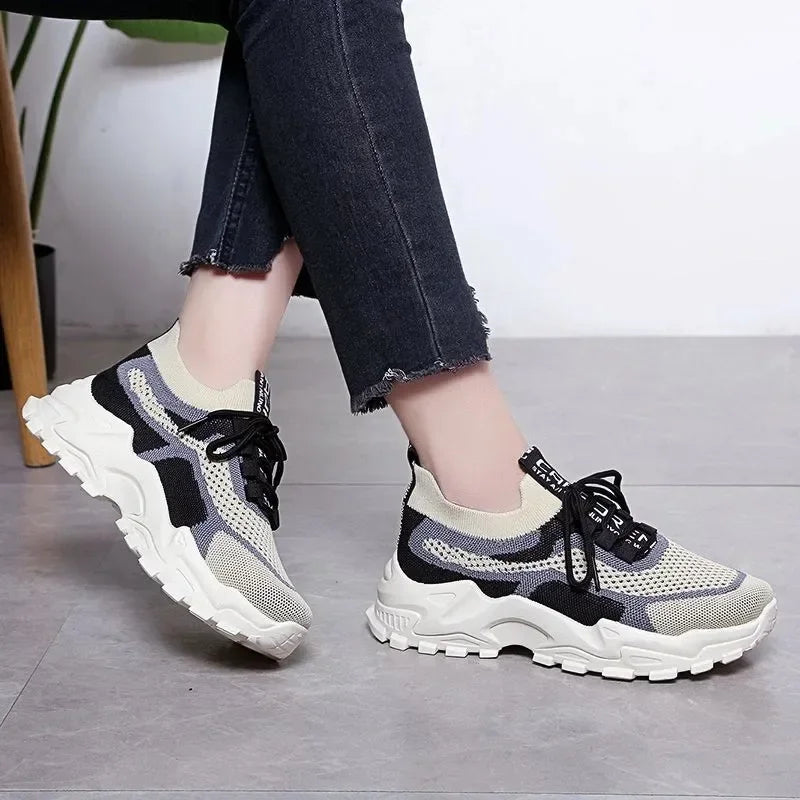 2026 Spring New Ultra-light Running Shoes Sports Women's Shoes Mesh Non-slip Breathable Soft-soled Lightweight Casual Shoes